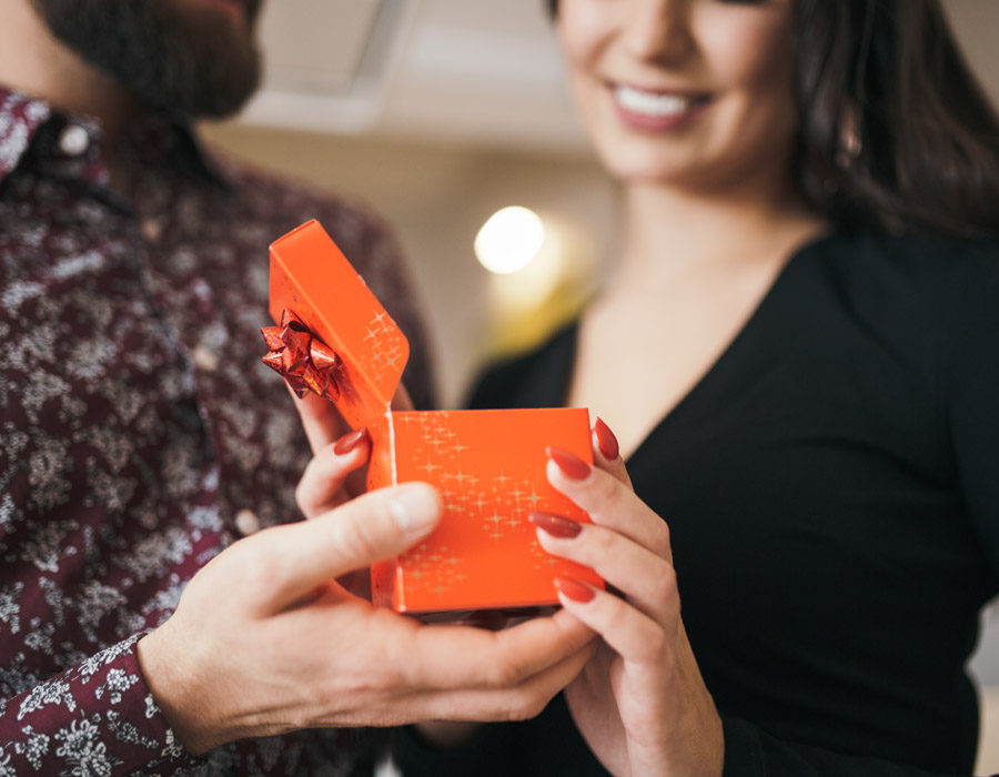 Engagement gift ideas for your newly engaged bestie | Stylight-hdcinema.vn